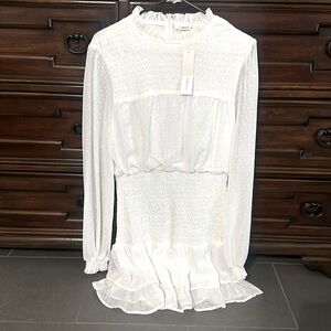Mini white boutique dress long sleeve double lining white dress